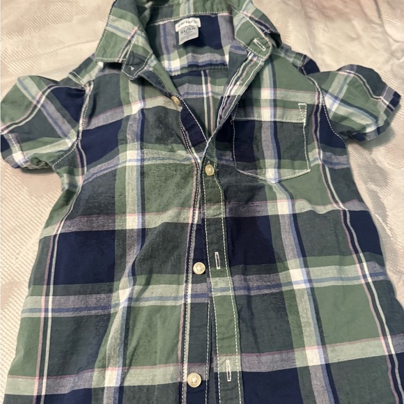Bundle!! Kids (3) Plaid/ Checkered Short Sleeve Button Downs. Size 4-5 - Picture 8 of 10